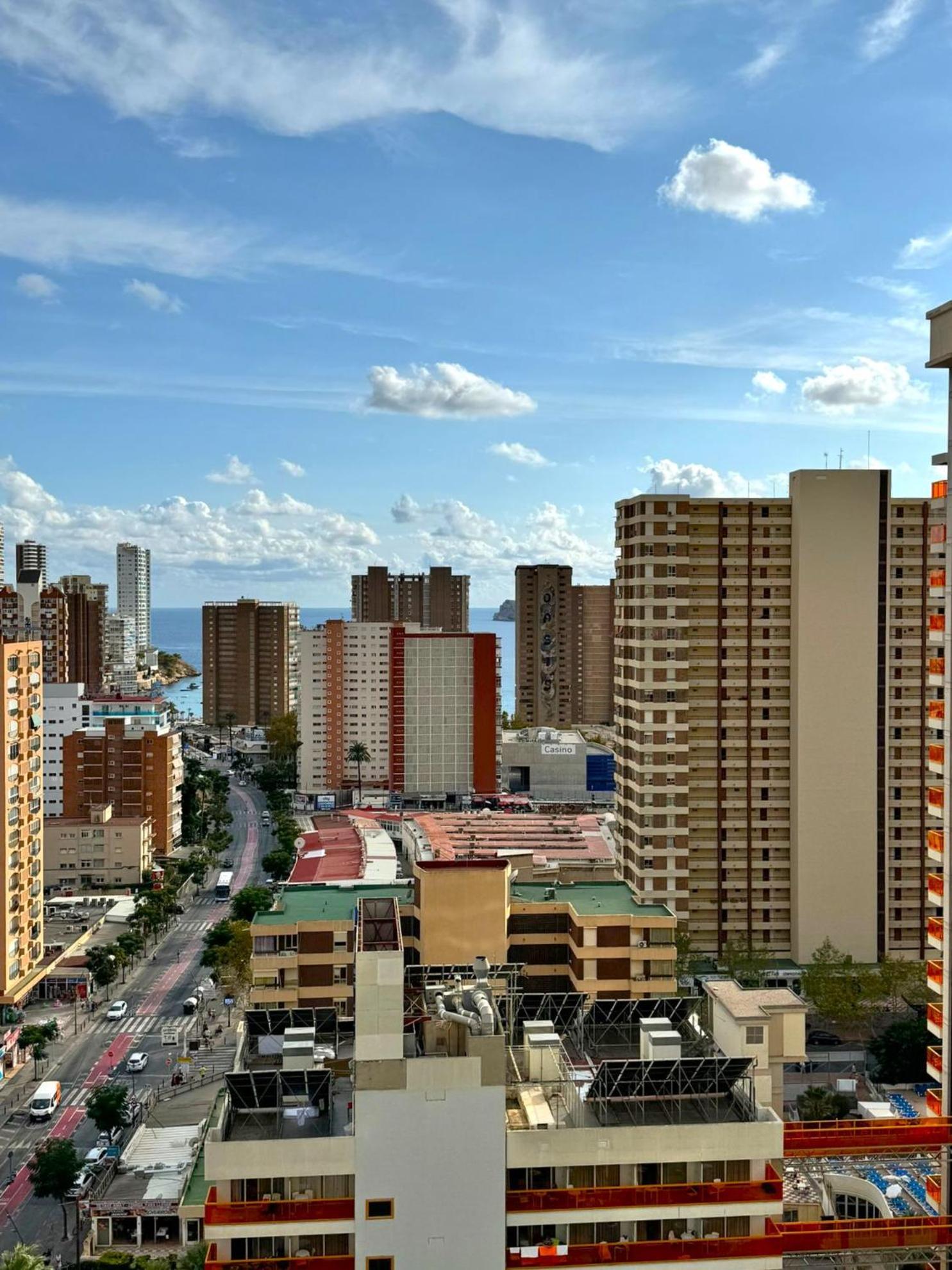 Gemelos 22-1-16 Benidorm Exteriör bild